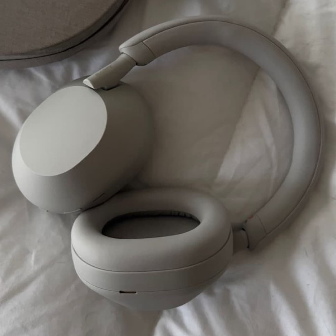 Sony Headphones shared on BagMap